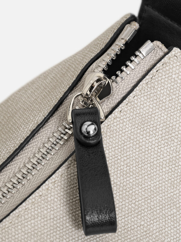 Hoop rivet bag