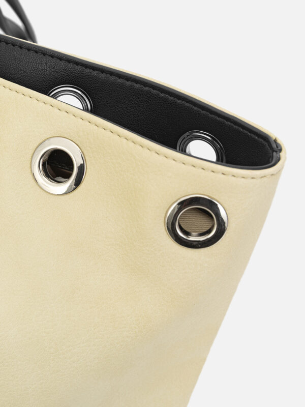 Rivet buckle tote