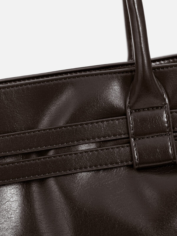 12 Punk strap tote