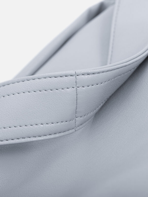 5 Soft rivet bag